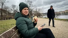 Historka: Můj vysněný klidný oběd v parku narušil zvláštně zdvořilý pán